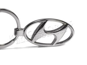 LOGO EN AMBOS LADOS, HECHO DE ALUMINIO CON ACABADO BRILLANTE, IDEAL PARA LAS LLAVES DEL AUTO, ACABADO DE LUJO CON GRAN DURACIÓN.