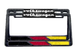 PAR DE PORTAPLACAS, VOLKSWAGEN, BANDERA ALEMANIA, JETTA, VENTO, TIGUAN, BEETLE, CADDY, GOL, GOLF, POLO, GTI, GLI