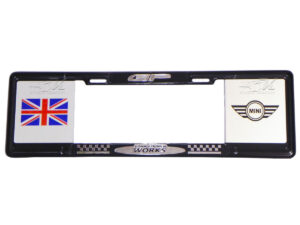 MARCO PORTAPLACA TIPO EUROPEO EDICION MINI COOPER ENGLAND, JOHN COOPER WORKS GP HECHO DE PLASTICO ABS CON LETRAS EN RELIEVE, CALCOMANIAS EN VINIL AUTOADHERIBLE IMPRESO CON REFLEJANTE, COMPATIBLE CON TODAS LAS PLACAS MEXICANAS.