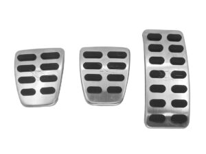 SET DE PEDALES TRANSMISION AUTOMATICA KIA RIO KIA SOUL VISTA DE FRENTE, HECHO DE ACERO INOXIDABLE CON CAUCHO VULCANIZADO PARA MEJORAR EL AGARRE, MANEJO MÁS SEGURO.