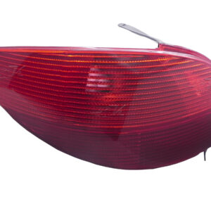 CALAVERA TRASERA PEUGEOT 206 MODELOS 2001 A 2003 MARCA TYC HECHO EN TAIWAN, PRODUCTO GENERICO.