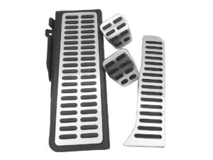 SET QUE INCLUYE CUBRE PEDALES Y POSAPIE COMPATIBLES CON VOLKSWAGEN BORA, FACIL INSTALACION, CUMPLE CON LAS ESPECIFICACIONES DEL VEHICULO, HECHO DE ALUMINIO CON PLASTICO VULCANIZADO.