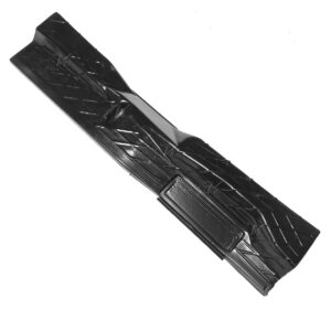 Deflector Tolva Bota Aguas Cofre Compatible con Volkswagen Atlantic, Caribe y Caddy (1980-1985). * Hecho de plástico. * Se fija con grapas NO INCLUIDAS por favor considérelo para su instalación. * Instalación fácil solo se coloca en el mismo lugar de la original. * Producto Genérico Hecho en México (No te dejes engañar por otros que lo venden como original).