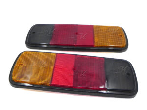 Hecho de Acrílico, 100% Compatible, Reemplazo genérico que cumple con las especificaciones del vehículo, instalación igual que la original.