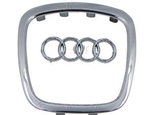 Emblema Genérico para Bolsa de Aire de vehículos Audi, fabricado en plástico ABS con recubrimiento cromado, fácil instalación, se coloca de la misma manera que el original. Reemplazo que cumple con las especificaciones del vehículo.